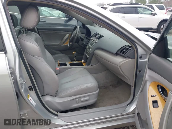 ✅ 2007 Toyota Camry LE • VIN: 4T1BE46K37U178901 • Lot: 44366076. Wystawiony na IAAI z przebiegiem 220 998 mil. Bezpłatny archiwum sprzedaży aukcyjnych z USA i szczegółowy raport historii pojazdu na DreamBid. Zdjęcie 5.