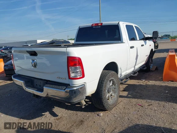 ✅ 2020 Ram 2500 Tradesman • VIN: 3C6UR5CJ2LG163538 • Lot: 44919469. Wystawiony na IAAI z przebiegiem 135 333 mil. Bezpłatny archiwum sprzedaży aukcyjnych z USA i szczegółowy raport historii pojazdu na DreamBid. Zdjęcie 4.