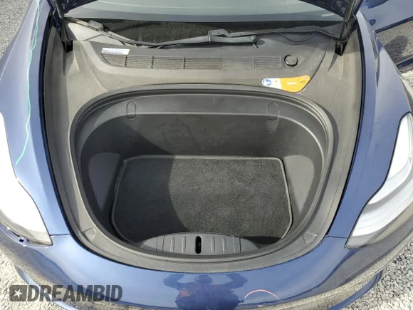 ✅ 2017 Tesla Model 3 Standard • VIN: 5YJ3E1EA6HF000376 • Lot: 39195504. Wystawiony na Copart z przebiegiem 75 179 mil. Bezpłatny archiwum sprzedaży aukcyjnych z USA i szczegółowy raport historii pojazdu na DreamBid. Zdjęcie 11.