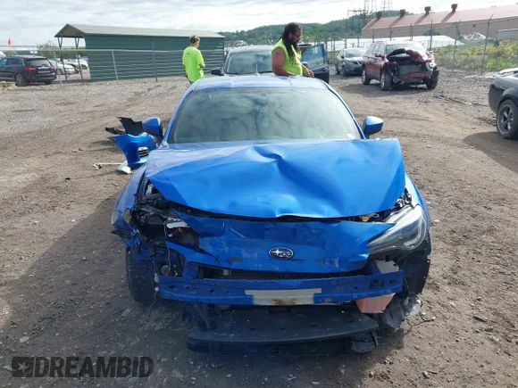 ✅ 2013 Subaru BRZ Premium • VIN: JF1ZCAB16D1603616 • Lot: 42244833. Listed on IAAI with 104,183 mi. Free auction sales archive from the USA and detailed vehicle history report at DreamBid. Image 13.