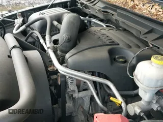 ✅ 2015 Ram 1500 Outdoorsman • VIN: 1C6RR7LTXFS652897 • Lot: 41913742. Wystawiony na IAAI z przebiegiem 90 920 mil. Bezpłatny archiwum sprzedaży aukcyjnych z USA i szczegółowy raport historii pojazdu na DreamBid. Zdjęcie 19.