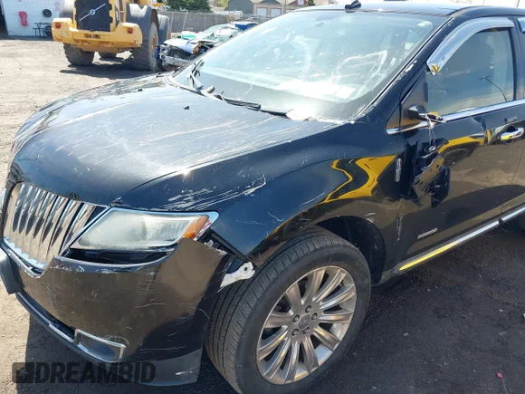 ✅ 2011 Lincoln MKX • VIN: 2LMDJ8JK4BBJ11620 • Lot: 44942715. Wystawiony na IAAI z przebiegiem 133 751 mil. Bezpłatny archiwum sprzedaży aukcyjnych z USA i szczegółowy raport historii pojazdu na DreamBid. Zdjęcie 6.