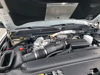 ✅ 2019 GMC Sierra 3500HD Denali • VIN: 1GT42WEY5KF119305 • Лот: 57680105. Опубликован ранее на Copart с пробегом 92 449 миль. Бесплатный доступ к архиву аукционных продаж из США и подробный отчёт об истории автомобиля на DreamBid. Изображение 17.