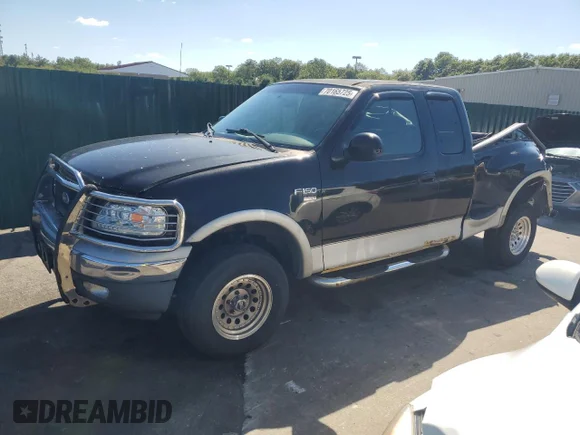 ✅ 2001 Ford F-150 XL • VIN: 1FTRX08L81KF67371 • Лот: 70165725. Опубликован ранее на Copart с пробегом Не указан. Бесплатный доступ к архиву аукционных продаж из США и подробный отчёт об истории автомобиля на DreamBid. Изображение 1.
