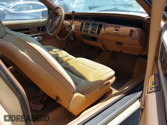 ✅ 1988 Buick Regal • VIN: 2G4WD14W3J1455297 • Lot: 42328699. Wystawiony na IAAI z przebiegiem 65 423 mil. Bezpłatny archiwum sprzedaży aukcyjnych z USA i szczegółowy raport historii pojazdu na DreamBid. Zdjęcie 5.