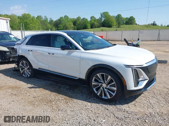 ✅ 2024 Cadillac LYRIQ Luxury • VIN: 1GYKPSRL9RZ141942 • Lot: 42049042. Wystawiony na IAAI z przebiegiem 2 598 mil. Bezpłatny archiwum sprzedaży aukcyjnych z USA i szczegółowy raport historii pojazdu na DreamBid. Zdjęcie 1.