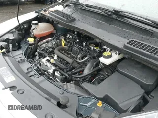 ✅ 2019 Ford Escape SE • VIN: 1FMCU9GD5KUA28687 • Lot: 43562515. Wystawiony na IAAI z przebiegiem 62 100 mil. Bezpłatny archiwum sprzedaży aukcyjnych z USA i szczegółowy raport historii pojazdu na DreamBid. Zdjęcie 19.