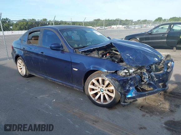 ✅ 2011 BMW 3 Series 328i • VIN: WBAPH7C57BE676276 • Лот: 45045606. Опубліковано раніше на IAAI з пробігом 135 803 миль. Безкоштовний доступ до архіву аукціонних продажів зі США та докладний звіт про історію автомобіля на DreamBid. Зображення 1.