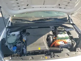 ✅ 2019 Hyundai Ioniq Blue • VIN: KMHC65LC4KU180279 • Lot: 84460484. Wystawiony na Copart z przebiegiem 115 696 mil. Bezpłatny archiwum sprzedaży aukcyjnych z USA i szczegółowy raport historii pojazdu na DreamBid. Zdjęcie 15.