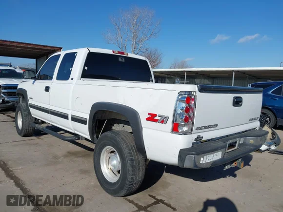 ✅ 2000 Chevrolet Silverado 1500 LT • VIN: 1GCEK19T2YE253242 • Lot: 41675826. Wystawiony na IAAI z przebiegiem 308 518 mil. Bezpłatny archiwum sprzedaży aukcyjnych z USA i szczegółowy raport historii pojazdu na DreamBid. Zdjęcie 3.
