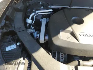 ✅ 2019 Volvo XC60 Inscription • VIN: LYVA22RL4KB196733 • Лот: 90362355. Опубликован ранее на Copart с пробегом 79 001 миль. Бесплатный доступ к архиву аукционных продаж из США и подробный отчёт об истории автомобиля на DreamBid. Изображение 17.