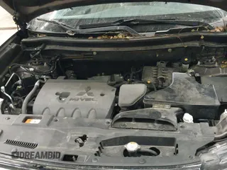 2016 Mitsubishi Outlander SE z VIN JA4AZ3A32GZ001770, wystawiony jako IAAI lot #43593282 z przebiegiem 209 427 mil mil oraz . Historia ofert i sprzedaży dostępna na DreamBid. Obrazek 20.