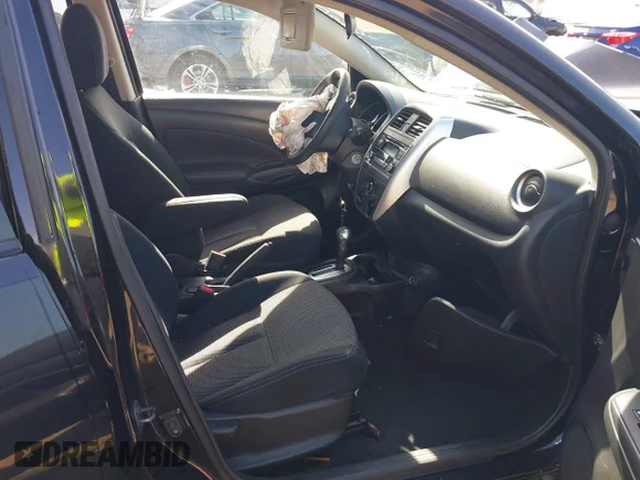✅ 2017 Nissan Versa SV • VIN: 3N1CN7AP4HL882861 • Лот: 44795475. Опубліковано раніше на IAAI з пробігом Не вказано. Безкоштовний доступ до архіву аукціонних продажів зі США та докладний звіт про історію автомобіля на DreamBid. Зображення 5.