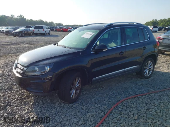 ✅ 2017 Volkswagen Tiguan Wolfsburg Edition • VIN: WVGRV7AXXHW504346 • Lot: 45521449. Wystawiony na IAAI z przebiegiem 111 795 mil. Bezpłatny archiwum sprzedaży aukcyjnych z USA i szczegółowy raport historii pojazdu na DreamBid. Zdjęcie 2.
