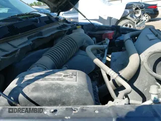 ✅ 2015 Ram 1500 Express • VIN: 1C6RR6KT4FS566478 • Lot: 43192379. Wystawiony na IAAI z przebiegiem 303 543 mil. Bezpłatny archiwum sprzedaży aukcyjnych z USA i szczegółowy raport historii pojazdu na DreamBid. Zdjęcie 19.