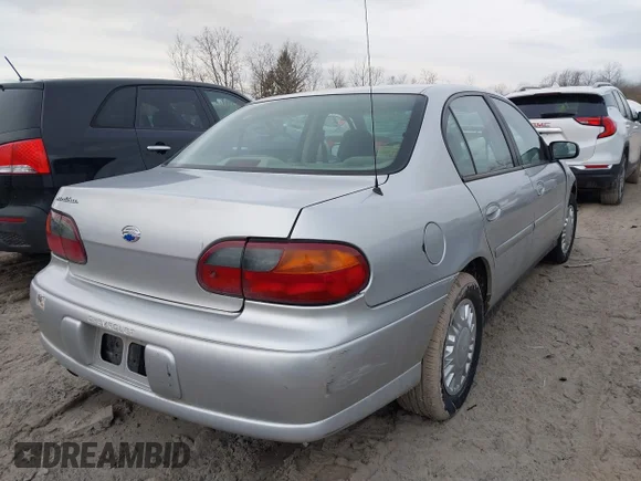 ✅ 2003 Chevrolet Malibu • VIN: 1G1ND52J63M702679 • Lot: 41469911. Wystawiony na IAAI z przebiegiem 54 592 mil. Bezpłatny archiwum sprzedaży aukcyjnych z USA i szczegółowy raport historii pojazdu na DreamBid. Zdjęcie 4.