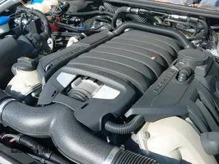 ✅ 2014 Porsche Cayenne GTS • VIN: WP1AD2A20ELA74608 • Лот: 43537267. Опубликован ранее на IAAI с пробегом 122 647 миль. Бесплатный доступ к архиву аукционных продаж из США и подробный отчёт об истории автомобиля на DreamBid. Изображение 20.