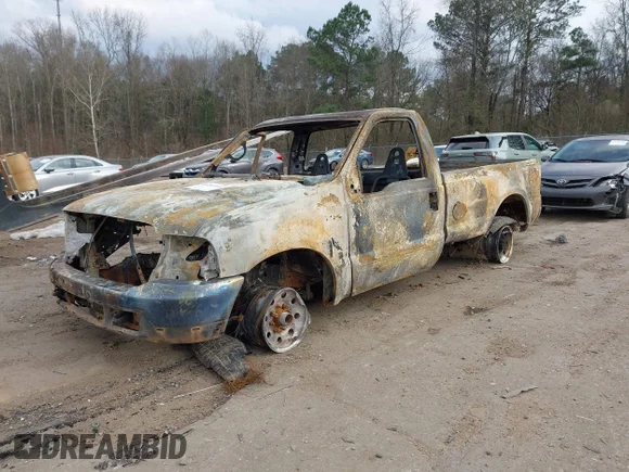 ✅ 1999 Ford F-250 XL • VIN: 1FTNF21F2XEA85598 • Lot: 44261916. Wystawiony na IAAI z przebiegiem Nie podano. Bezpłatny archiwum sprzedaży aukcyjnych z USA i szczegółowy raport historii pojazdu na DreamBid. Zdjęcie 2.