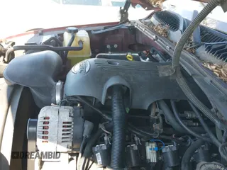 2002 Chevrolet Silverado 1500 z VIN 1GCEC19T02E139115, wystawiony jako IAAI lot #40305024 z przebiegiem 276 215 mil mil oraz . Historia ofert i sprzedaży dostępna na DreamBid. Obrazek 12.