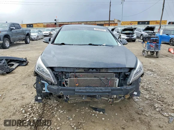 ✅ 2017 Hyundai Sonata SE • VIN: KMHE24L37HA069914 • Lot: 46383026. Wystawiony na Copart z przebiegiem 129 976 mil. Bezpłatny archiwum sprzedaży aukcyjnych z USA i szczegółowy raport historii pojazdu na DreamBid. Zdjęcie 5.