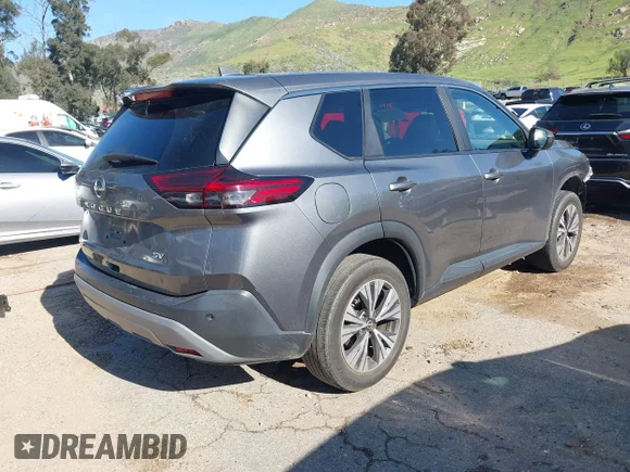 ✅ 2023 Nissan Rogue SV • VIN: 5N1BT3BA9PC815616 • Lot: 44185046. Wystawiony na IAAI z przebiegiem 58 766 mil. Bezpłatny archiwum sprzedaży aukcyjnych z USA i szczegółowy raport historii pojazdu na DreamBid. Zdjęcie 4.