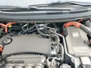 ✅ 2018 Honda Clarity Touring • VIN: JHMZC5F31JC021502 • Lot: 42584543. Wystawiony na IAAI z przebiegiem 82 612 mil. Bezpłatny archiwum sprzedaży aukcyjnych z USA i szczegółowy raport historii pojazdu na DreamBid. Zdjęcie 21.