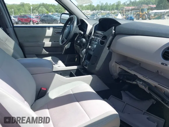✅ 2015 Honda Pilot SE • VIN: 5FNYF4H34FB055410 • Lot: 45003142. Listed on IAAI with 142,698 mi. Free auction sales archive from the USA and detailed vehicle history report at DreamBid. Image 5.
