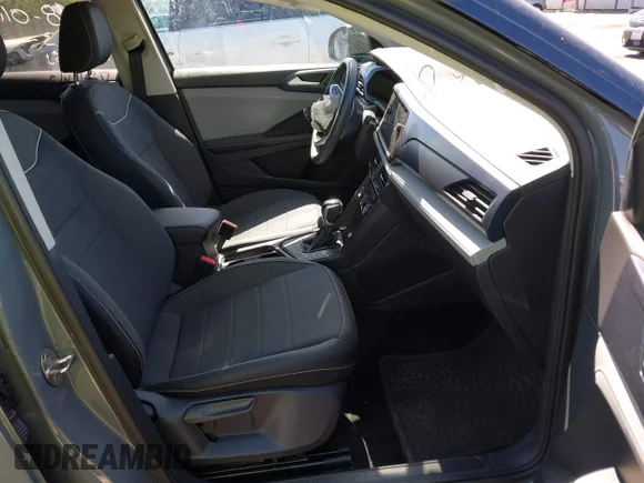 ✅ 2024 Volkswagen Taos SE • VIN: 3VVEX7B26RM008687 • Lot: 44533693. Wystawiony na IAAI z przebiegiem 25 731 mil. Bezpłatny archiwum sprzedaży aukcyjnych z USA i szczegółowy raport historii pojazdu na DreamBid. Zdjęcie 5.