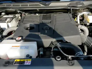 ✅ 2025 Toyota Tundra Limited • VIN: 5TFJA5DBXSX244839 • Lot: 69210575. Wystawiony na Copart z przebiegiem 14 587 mil. Bezpłatny archiwum sprzedaży aukcyjnych z USA i szczegółowy raport historii pojazdu na DreamBid. Zdjęcie 13.