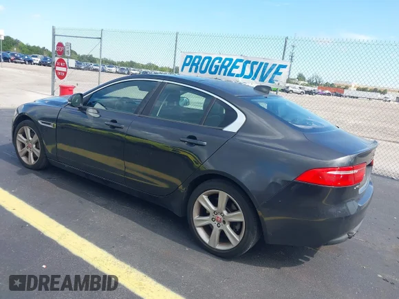 ✅ 2017 Jaguar XE 25t Premium • VIN: SAJAD4BG8HA957655 • Лот: 42594662. Опубліковано раніше на IAAI з пробігом 97 967 миль. Безкоштовний доступ до архіву аукціонних продажів зі США та докладний звіт про історію автомобіля на DreamBid. Зображення 3.