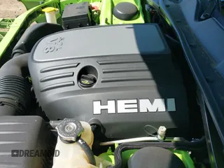 ✅ 2015 Dodge Challenger R/T Plus • VIN: 2C3CDZBT3FH839887 • Lot: 43152450. Wystawiony na IAAI z przebiegiem 64 910 mil. Bezpłatny archiwum sprzedaży aukcyjnych z USA i szczegółowy raport historii pojazdu na DreamBid. Zdjęcie 20.