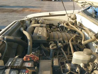 ✅ 2006 Toyota Sequoia Limited • VIN: 5TDZT38A96S282724 • Lot: 42320521. Wystawiony na IAAI z przebiegiem 126 922 mil. Bezpłatny archiwum sprzedaży aukcyjnych z USA i szczegółowy raport historii pojazdu na DreamBid. Zdjęcie 19.