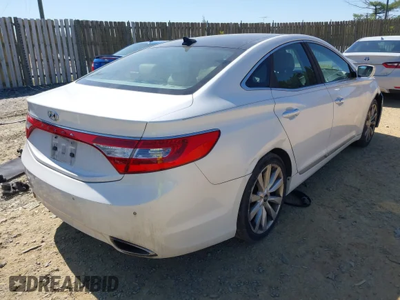 ✅ 2013 Hyundai Azera • VIN: KMHFH4JG9DA330074 • Lot: 41975579. Wystawiony na IAAI z przebiegiem Nie podano. Bezpłatny archiwum sprzedaży aukcyjnych z USA i szczegółowy raport historii pojazdu na DreamBid. Zdjęcie 4.
