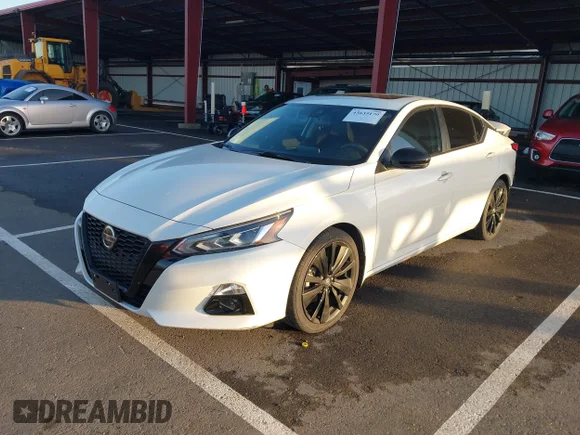 ✅ 2022 Nissan Altima SR • VIN: 1N4BL4CV9NN361211 • Lot: 43635170. Wystawiony na IAAI z przebiegiem 45 545 mil. Bezpłatny archiwum sprzedaży aukcyjnych z USA i szczegółowy raport historii pojazdu na DreamBid. Zdjęcie 2.