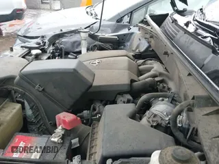 ✅ 2019 Toyota Highlander XLE • VIN: 5TDKZRFH9KS322443 • Лот: 43049455. Опубликован ранее на IAAI с пробегом 64 044 миль. Бесплатный доступ к архиву аукционных продаж из США и подробный отчёт об истории автомобиля на DreamBid. Изображение 21.