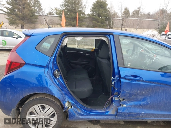 ✅ 2020 Honda Fit LX • VIN: 3HGGK5H43LM732915 • Lot: 44408914. Wystawiony na IAAI z przebiegiem 69 485 mil. Bezpłatny archiwum sprzedaży aukcyjnych z USA i szczegółowy raport historii pojazdu na DreamBid. Zdjęcie 6.