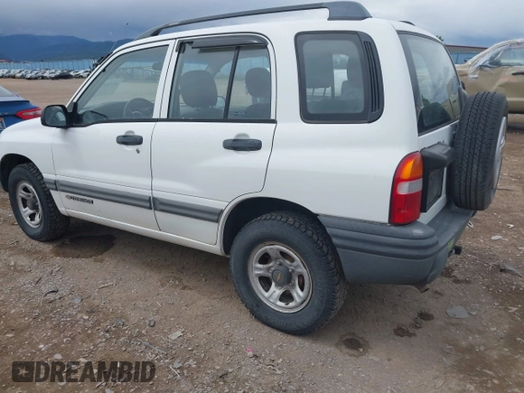 ✅ 1999 Chevrolet Tracker • VIN: 2CNBJ13C4X6914069 • Lot: 42144748. Wystawiony na IAAI z przebiegiem 126 848 mil. Bezpłatny archiwum sprzedaży aukcyjnych z USA i szczegółowy raport historii pojazdu na DreamBid. Zdjęcie 3.