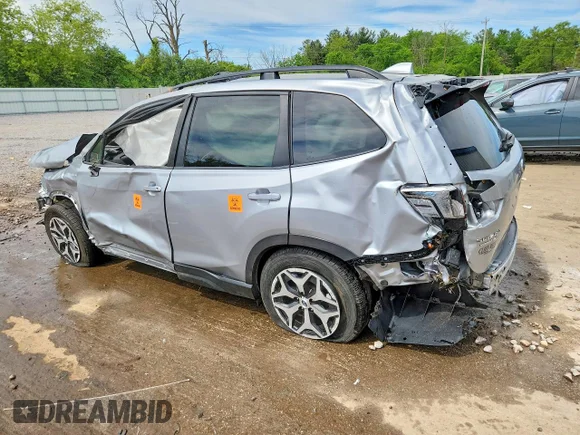 ✅ 2019 Subaru Forester Premium • VIN: JF2SKAGC6KH442733 • Lot: 55757226. Wystawiony na Copart z przebiegiem 104 022 mil. Bezpłatny archiwum sprzedaży aukcyjnych z USA i szczegółowy raport historii pojazdu na DreamBid. Zdjęcie 2.