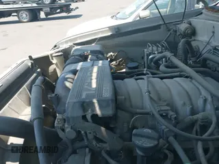 ✅ 2002 Toyota Sequoia SR5 • VIN: 5TDBT44A12S076076 • Lot: 42777128. Listed on IAAI with 417,787 mi. Free auction sales archive from the USA and detailed vehicle history report at DreamBid. Image 12.