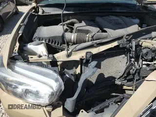 ✅ 2018 Toyota Tacoma SR5 • VIN: 3TMDZ5BN0JM053762 • Lot: 81224705. Wystawiony na Copart z przebiegiem 101 238 mil. Bezpłatny archiwum sprzedaży aukcyjnych z USA i szczegółowy raport historii pojazdu na DreamBid. Zdjęcie 15.