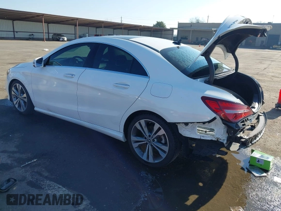✅ 2019 Mercedes-Benz CLA 250 • VIN: WDDSJ4EB0KN737279 • Lot: 44190683. Wystawiony na IAAI z przebiegiem 69 470 mil. Bezpłatny archiwum sprzedaży aukcyjnych z USA i szczegółowy raport historii pojazdu na DreamBid. Zdjęcie 3.