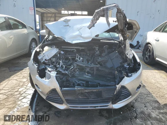 ✅ 2012 Ford Focus SE • VIN: 1FAHP3F28CL201615 • Лот: 68236674. Опубликован ранее на Copart с пробегом 139 667 миль. Бесплатный доступ к архиву аукционных продаж из США и подробный отчёт об истории автомобиля на DreamBid. Изображение 5.