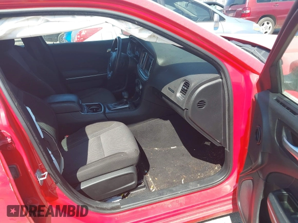 ✅ 2022 Dodge Charger SXT • VIN: 2C3CDXBG6NH250371 • Lot: 43196695. Wystawiony na IAAI z przebiegiem 58 679 mil. Bezpłatny archiwum sprzedaży aukcyjnych z USA i szczegółowy raport historii pojazdu na DreamBid. Zdjęcie 5.