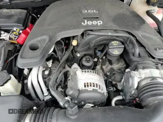 ✅ 2019 Jeep Wrangler Unlimited Sahara • VIN: 1C4HJXEGXKW662652 • Lot: 81627535. Wystawiony na Copart z przebiegiem 52 985 mil. Bezpłatny archiwum sprzedaży aukcyjnych z USA i szczegółowy raport historii pojazdu na DreamBid. Zdjęcie 16.