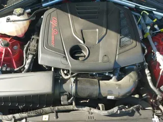 ✅ 2017 Alfa Romeo Giulia Ti • VIN: ZARFAECN4H7532033 • Lot: 42174216. Wystawiony na IAAI z przebiegiem 56 146 mil. Bezpłatny archiwum sprzedaży aukcyjnych z USA i szczegółowy raport historii pojazdu na DreamBid. Zdjęcie 19.