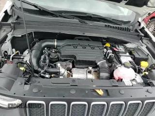 ✅ 2022 Jeep Renegade Sport • VIN: ZACNJDA1XNPN52105 • Lot: 61099065. Wystawiony na Copart z przebiegiem 1 184 mil. Bezpłatny archiwum sprzedaży aukcyjnych z USA i szczegółowy raport historii pojazdu na DreamBid. Zdjęcie 14.