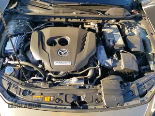 ✅ 2024 Mazda 3 Carbon Edition • VIN: JM1BPBYY5R1701991 • Lot: 84048414. Wystawiony na Copart z przebiegiem 8 109 mil. Bezpłatny archiwum sprzedaży aukcyjnych z USA i szczegółowy raport historii pojazdu na DreamBid. Zdjęcie 13.