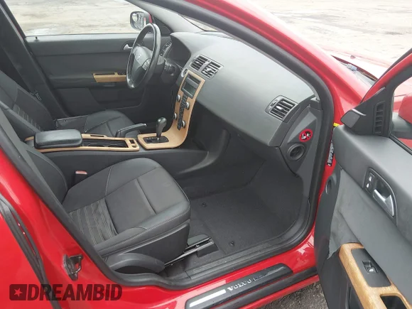 ✅ 2009 Volvo V50 • VIN: YV1MW390X92469449 • Lot: 45024396. Listed on IAAI with 102,630 mi. Free auction sales archive from the USA and detailed vehicle history report at DreamBid. Image 5.