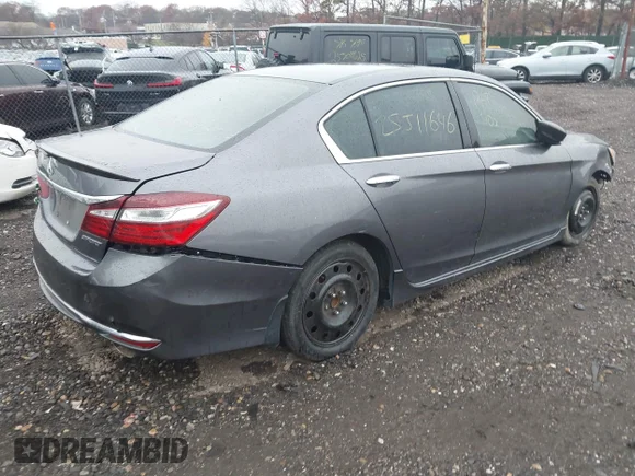 ✅ 2017 Honda Accord Sport • VIN: 1HGCR2F52HA092513 • Lot: 43746618. Wystawiony na IAAI z przebiegiem Nie podano. Bezpłatny archiwum sprzedaży aukcyjnych z USA i szczegółowy raport historii pojazdu na DreamBid. Zdjęcie 4.