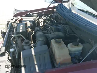 ✅ 2010 Ford F-150 XL • VIN: 1FTEX1C80AKB84130 • Lot: 42680650. Wystawiony na IAAI z przebiegiem 291 873 mil. Bezpłatny archiwum sprzedaży aukcyjnych z USA i szczegółowy raport historii pojazdu na DreamBid. Zdjęcie 19.